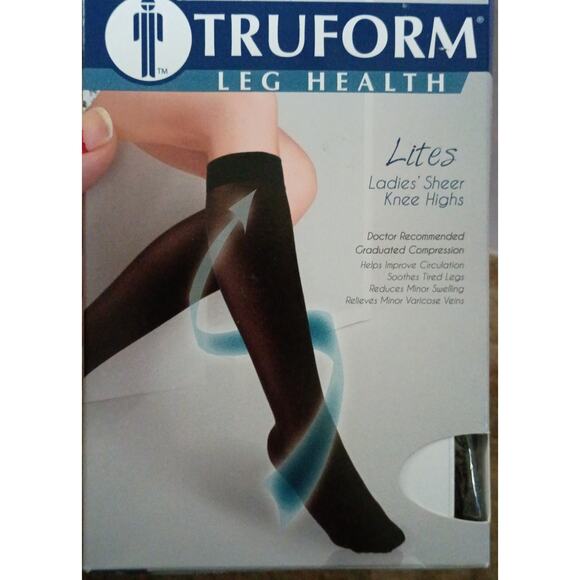 TruForm Women 2x Lites Moderate 15-20 mmHg Compression Knee High Nylon Stockings - Picture 1 of 7